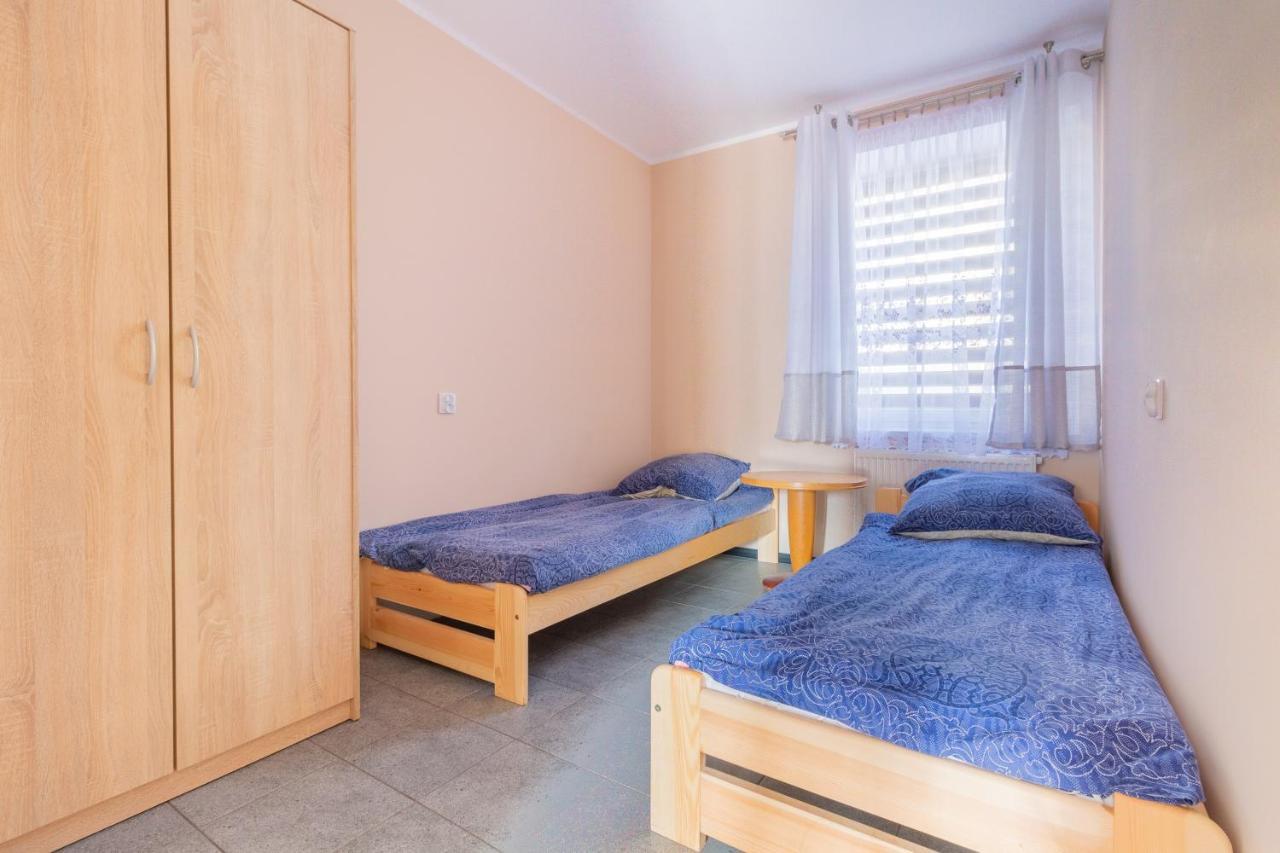 Ow Wilk - Pokoje I Domki Z Aneksami Kuchennymi, Parking, Plac Zabaw Leba Luaran gambar